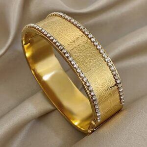Elegant Golden-Tone Stainless Steel Arabic Calligraphy and Rhinestones Bangle